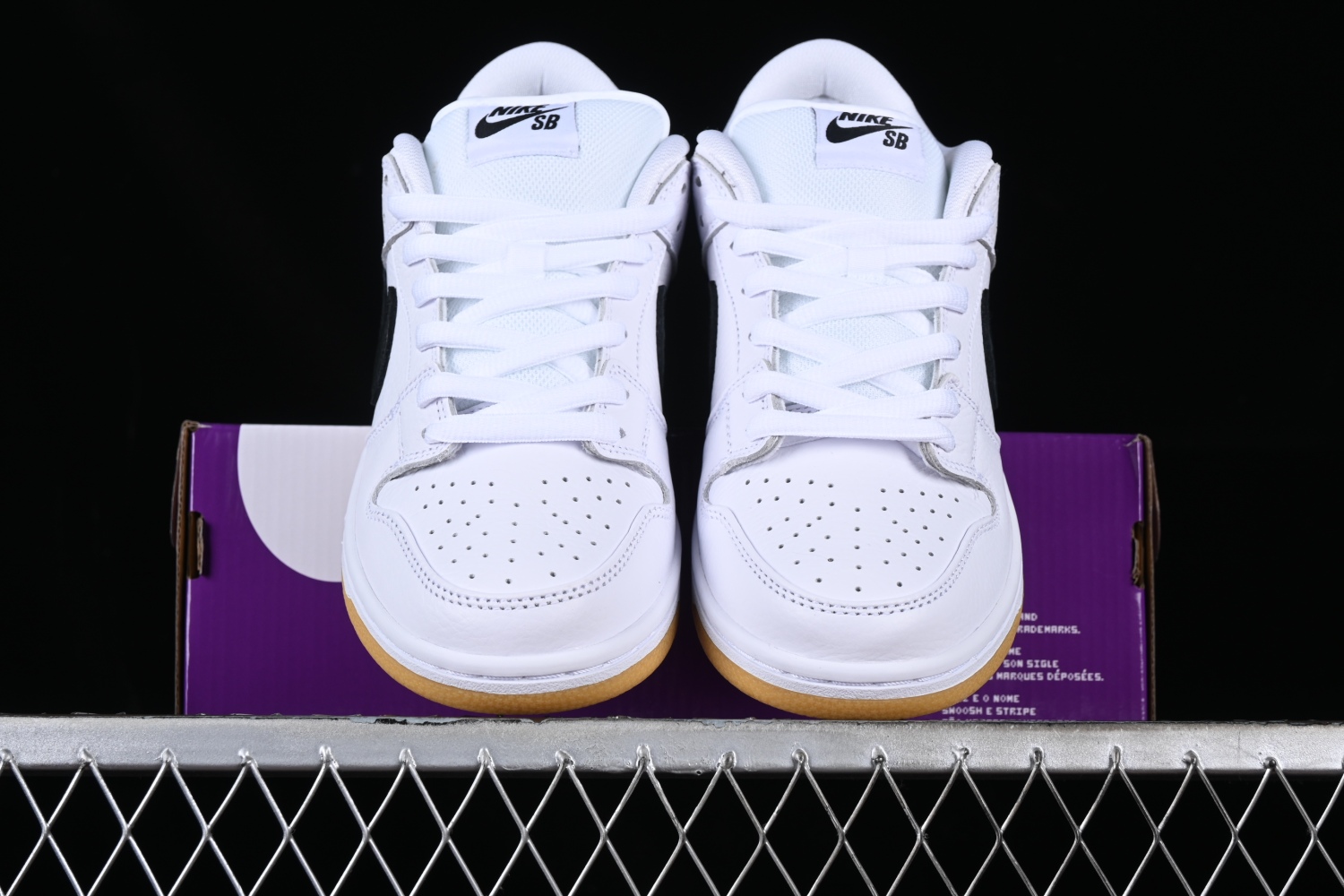 Nike SB Dunk Low Pro White Gum CD2563-101