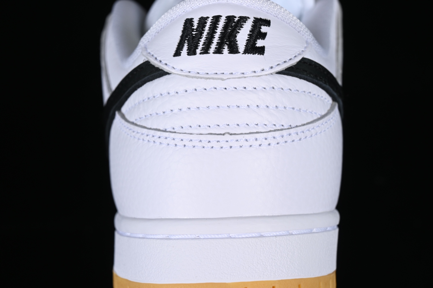 Nike SB Dunk Low Pro White Gum CD2563-101