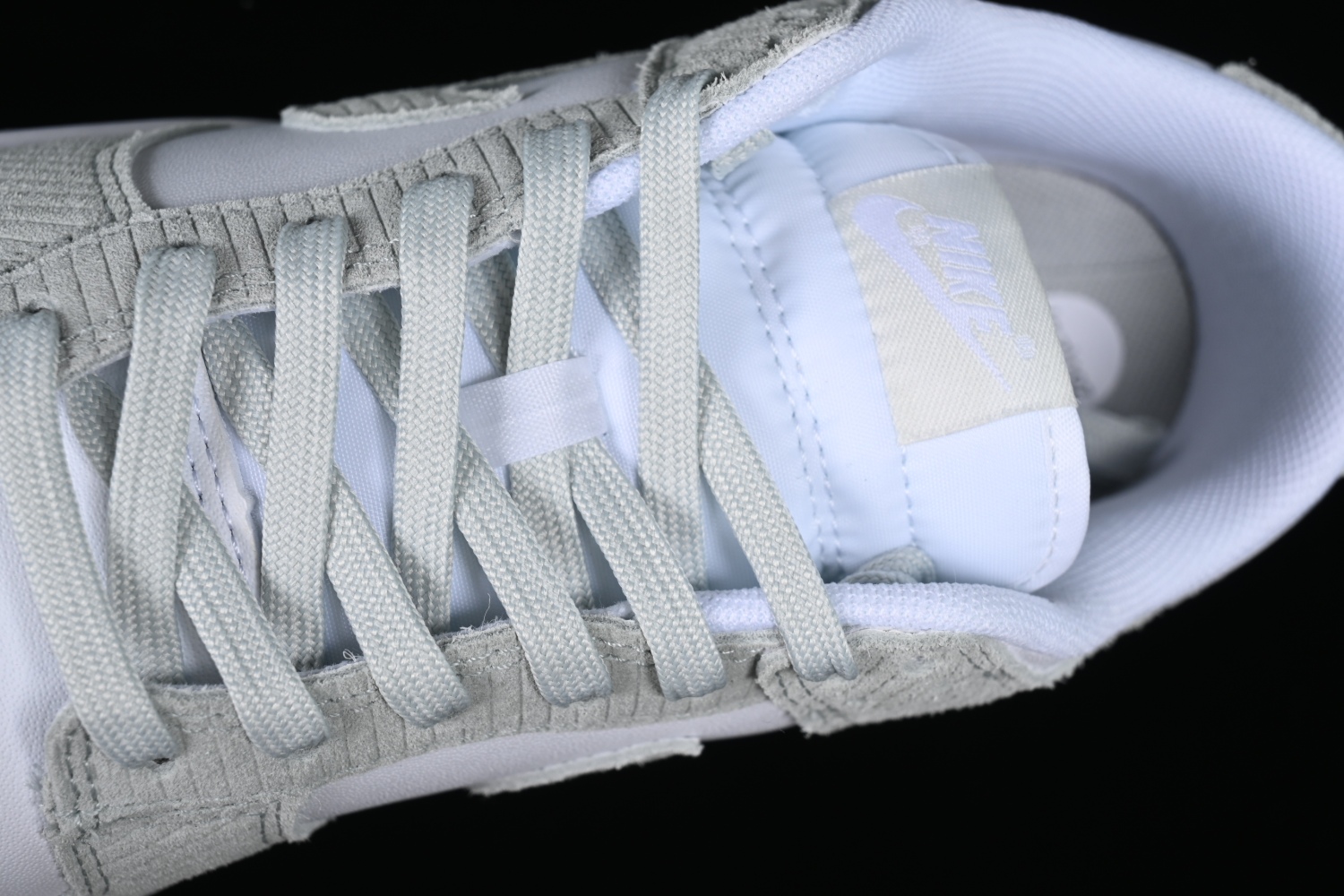 Nike Dunk Low Light Silver Corduroy FN7658-100