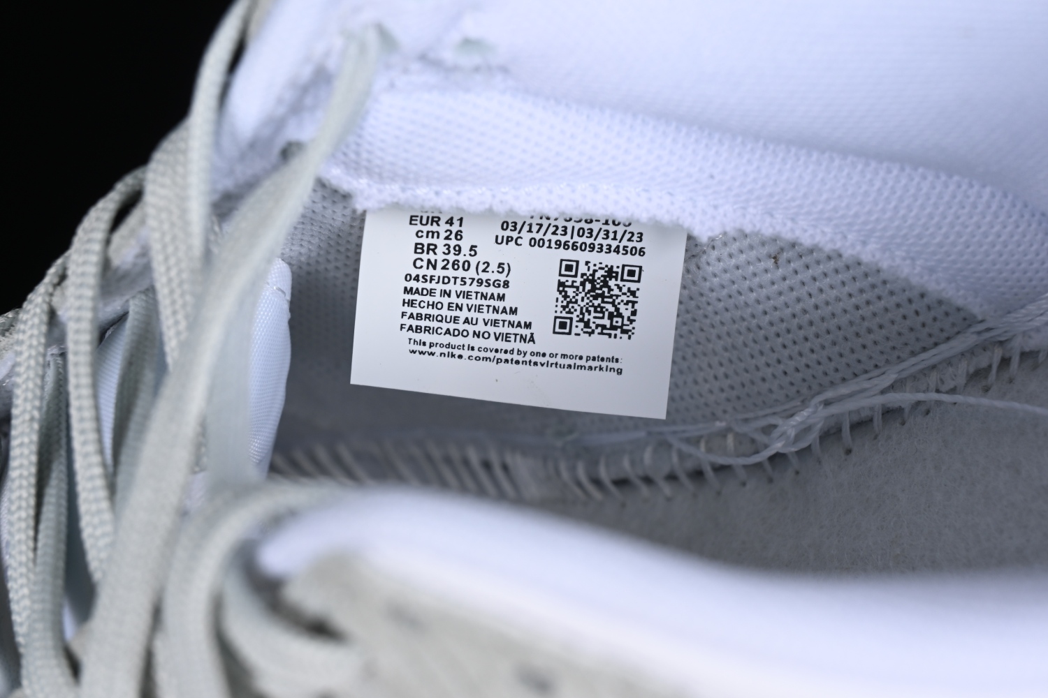 Nike Dunk Low Light Silver Corduroy FN7658-100