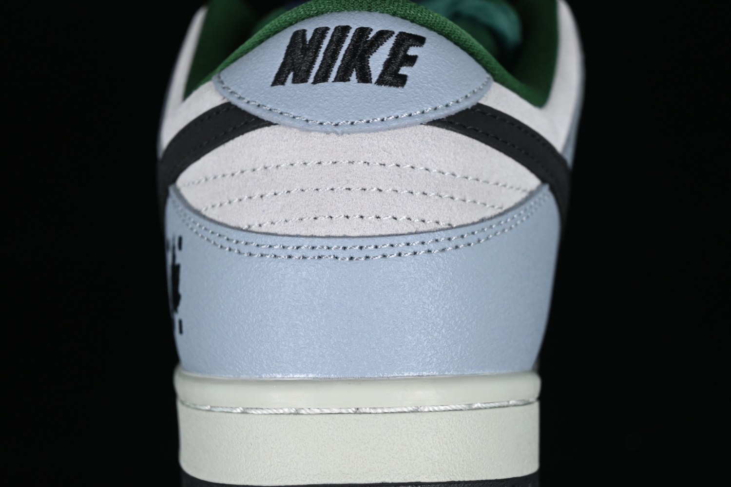 Nike SB Dunk Low Maple Leaf Central Park 313170-021