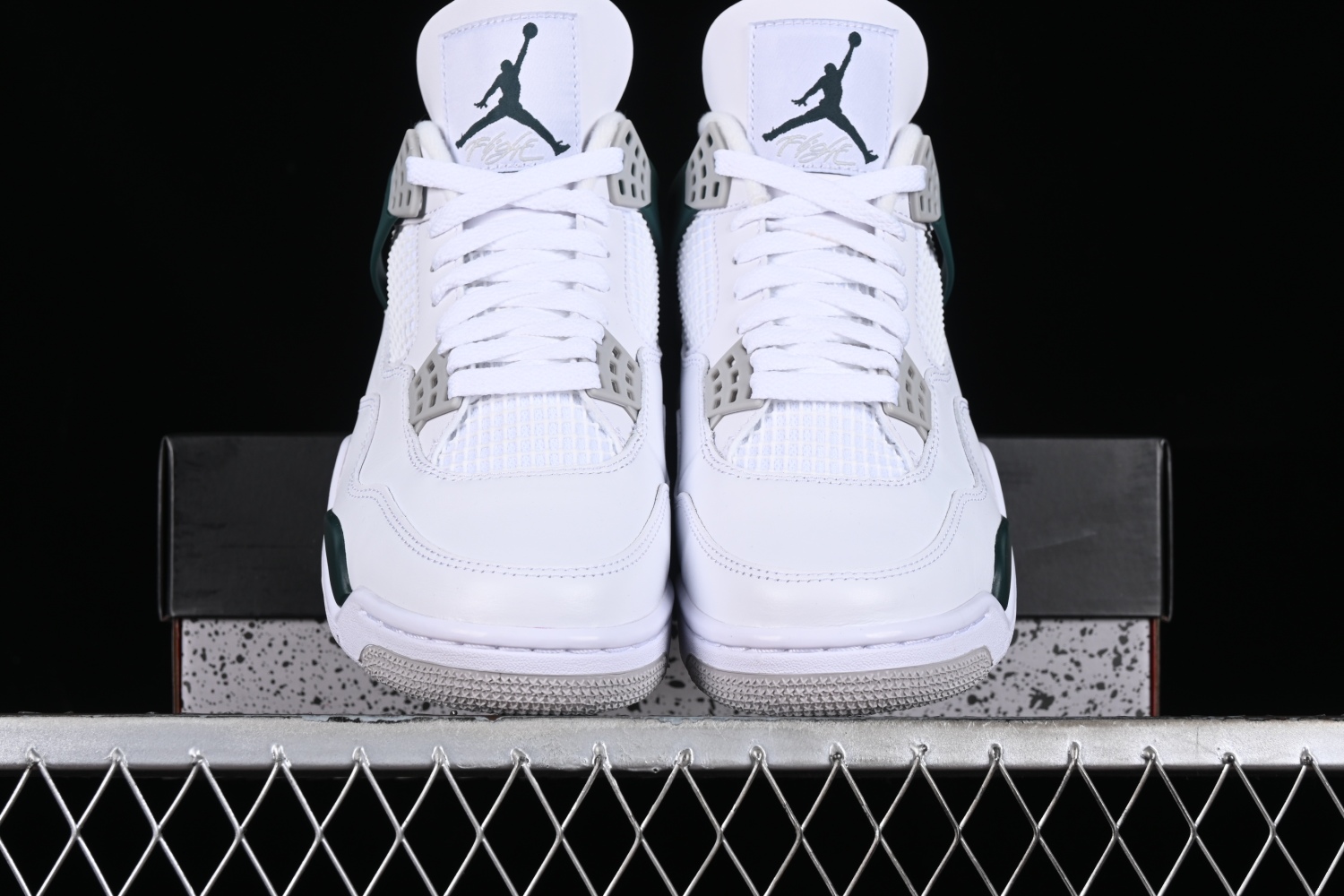 Jordan 4 Retro  Oxidized Green  FQ8138-103
