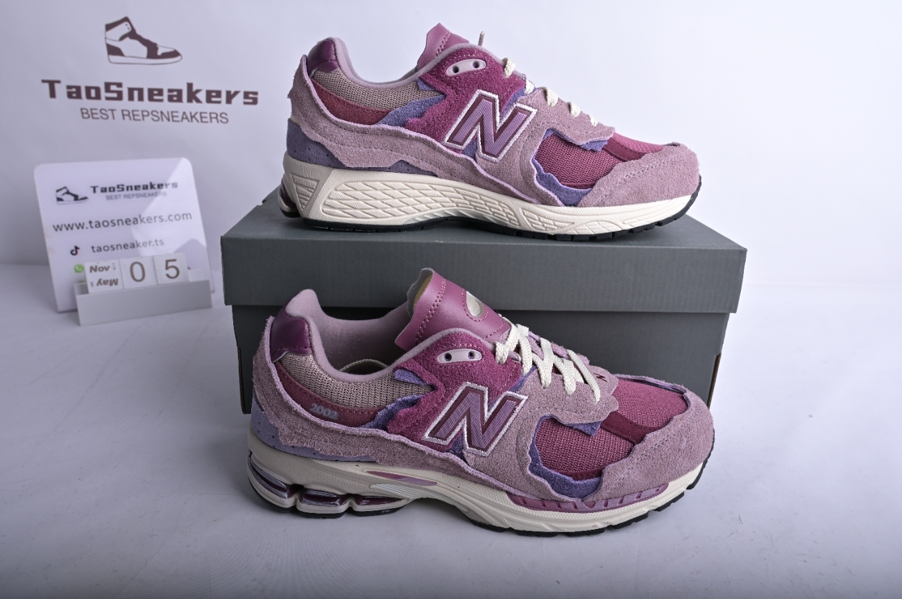 New Bal*nce 2002R Protection Pack Pink  M2002RDH