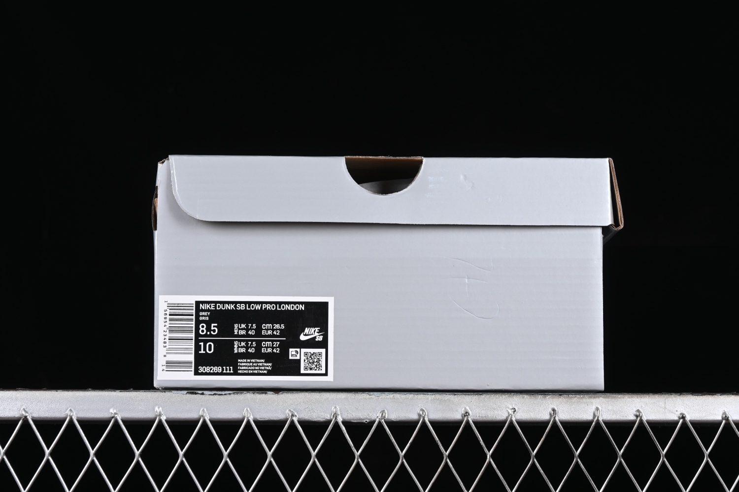 Nike SB Dunk Low 308269-111