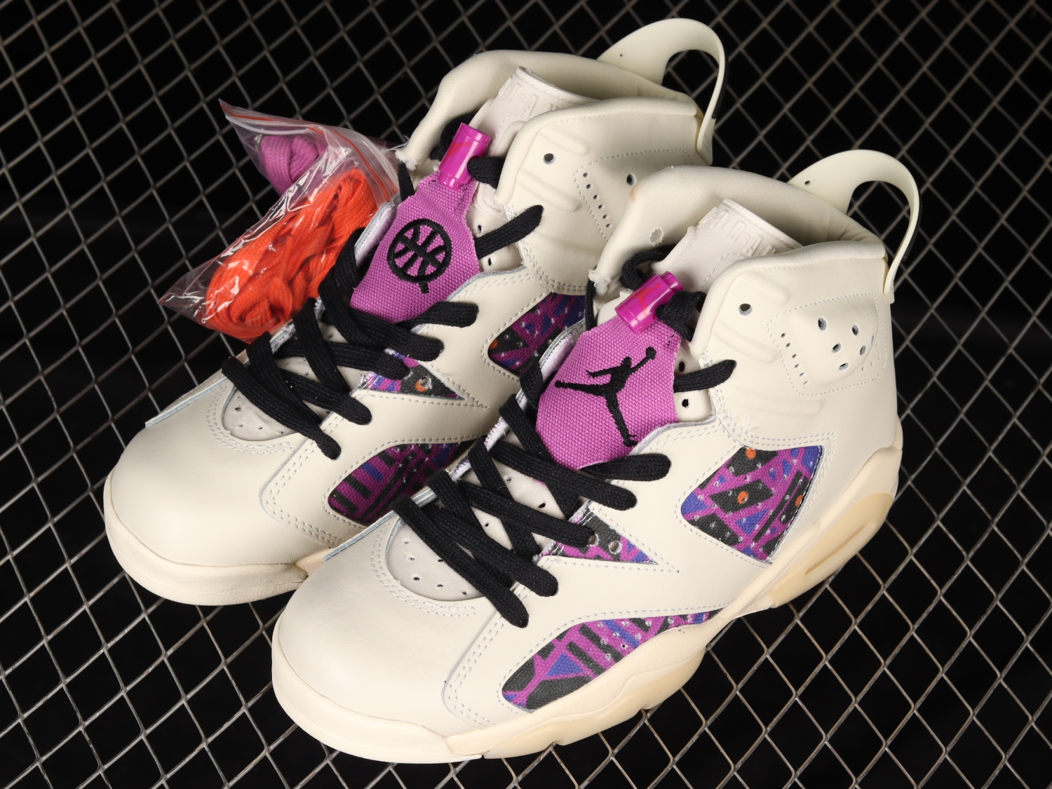 Jordan 6 Retro Quai 54 (2020) CZ4152-101