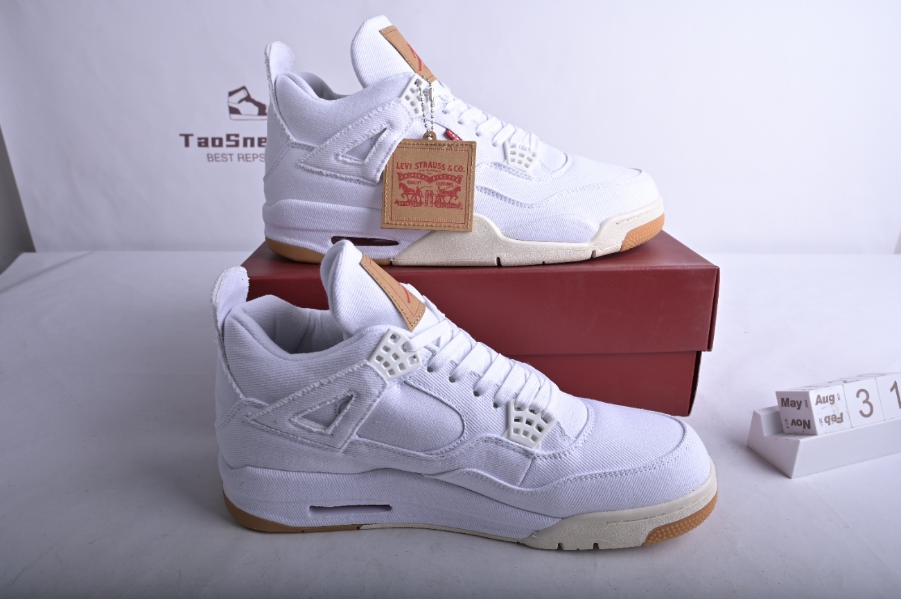 Jordan 4 Retro Levi