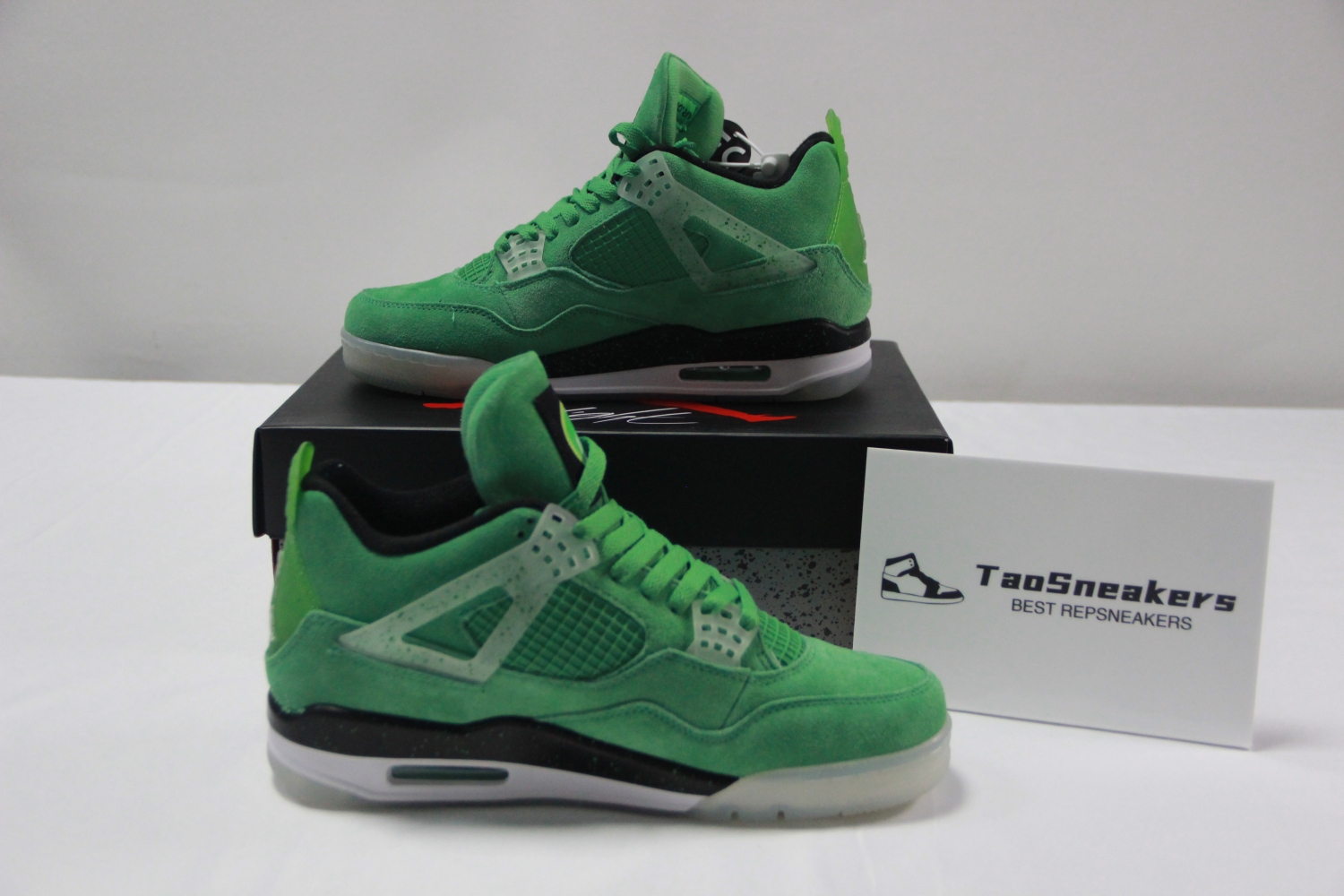 Jordan 4 Retro “Emerald Green”  AJ4A61426 LN4