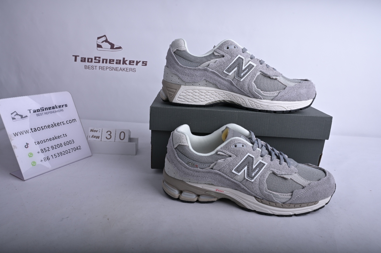 New Bal*nce 2002R Protection Pack Grey M2002RDM