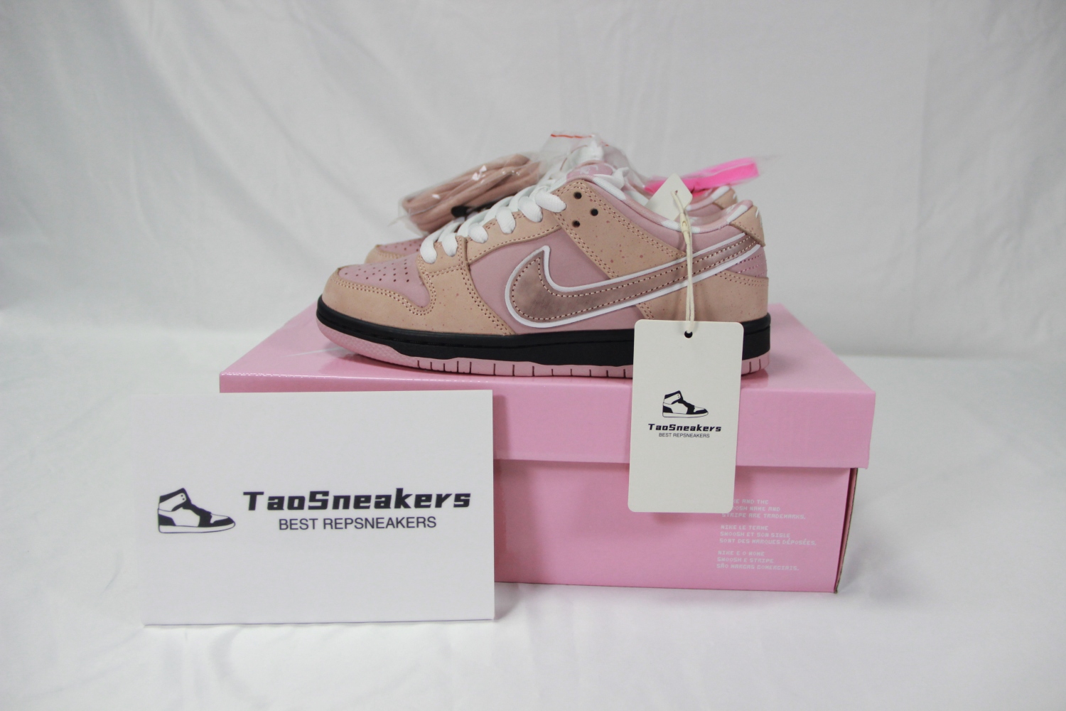 NIKE DUNK SB LOW Pink BV1310-800