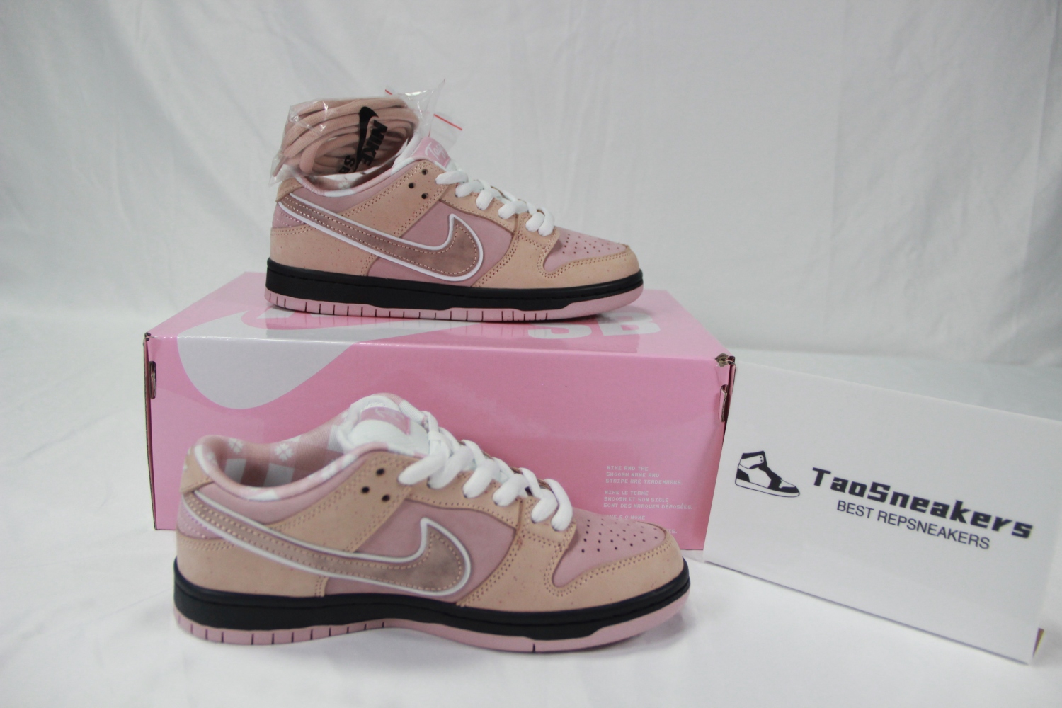 NIKE DUNK SB LOW Pink BV1310-800