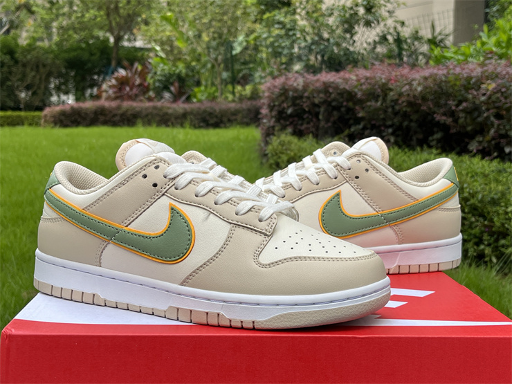 Nike SB Dunk Low  Pale Ivory  FQ6869-131