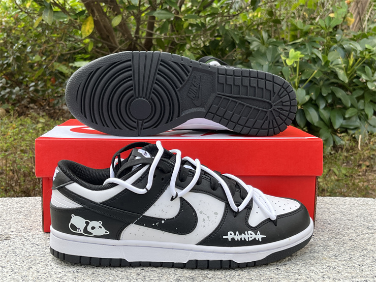 Nike SB Dunk Low CW1590-100