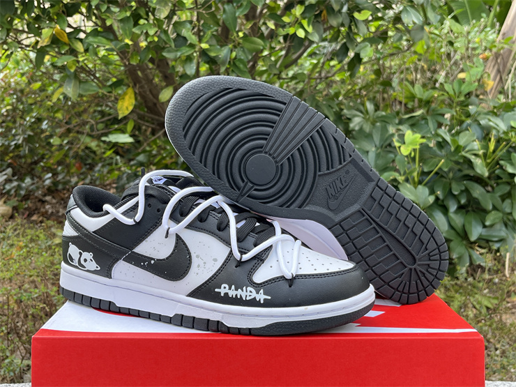 Nike SB Dunk Low CW1590-100