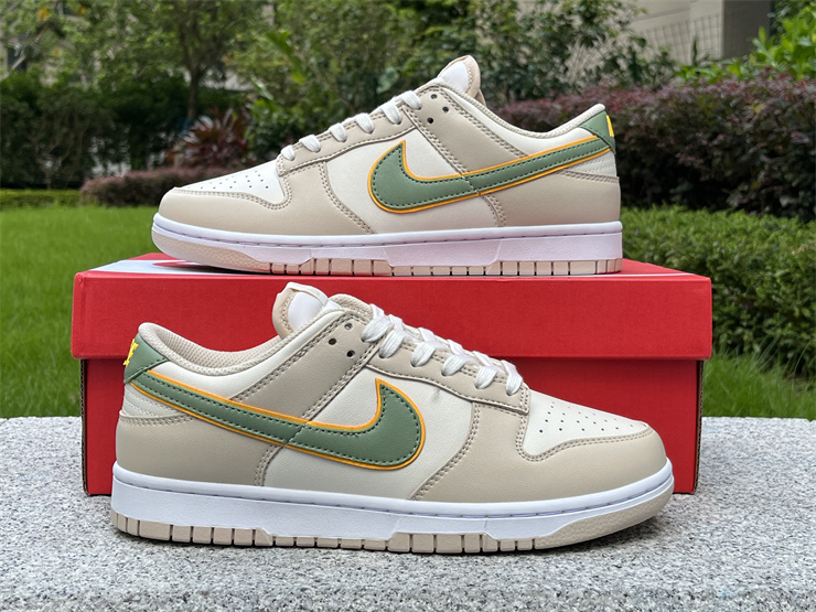 Nike SB Dunk Low  Pale Ivory  FQ6869-131