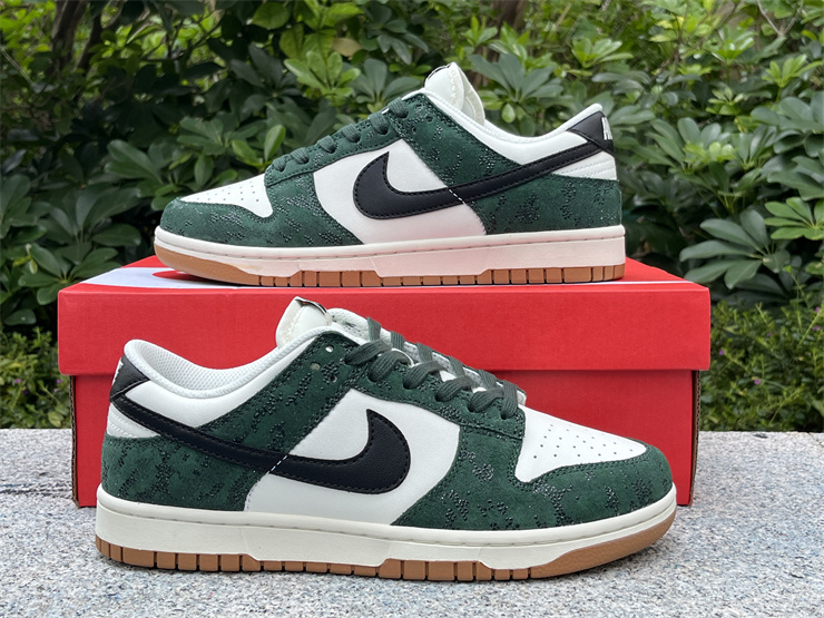 Nike Dunk Low “SKU” FQ8893-397