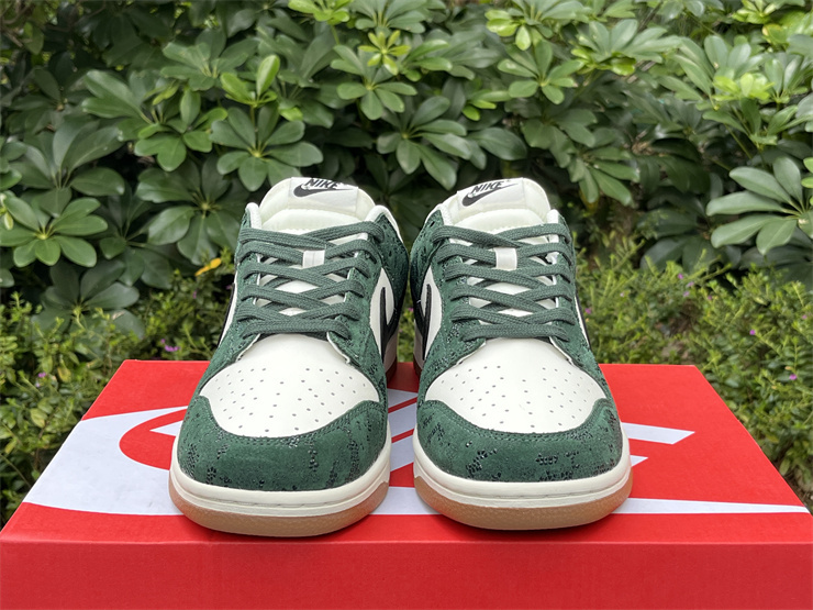 Nike Dunk Low “SKU” FQ8893-397