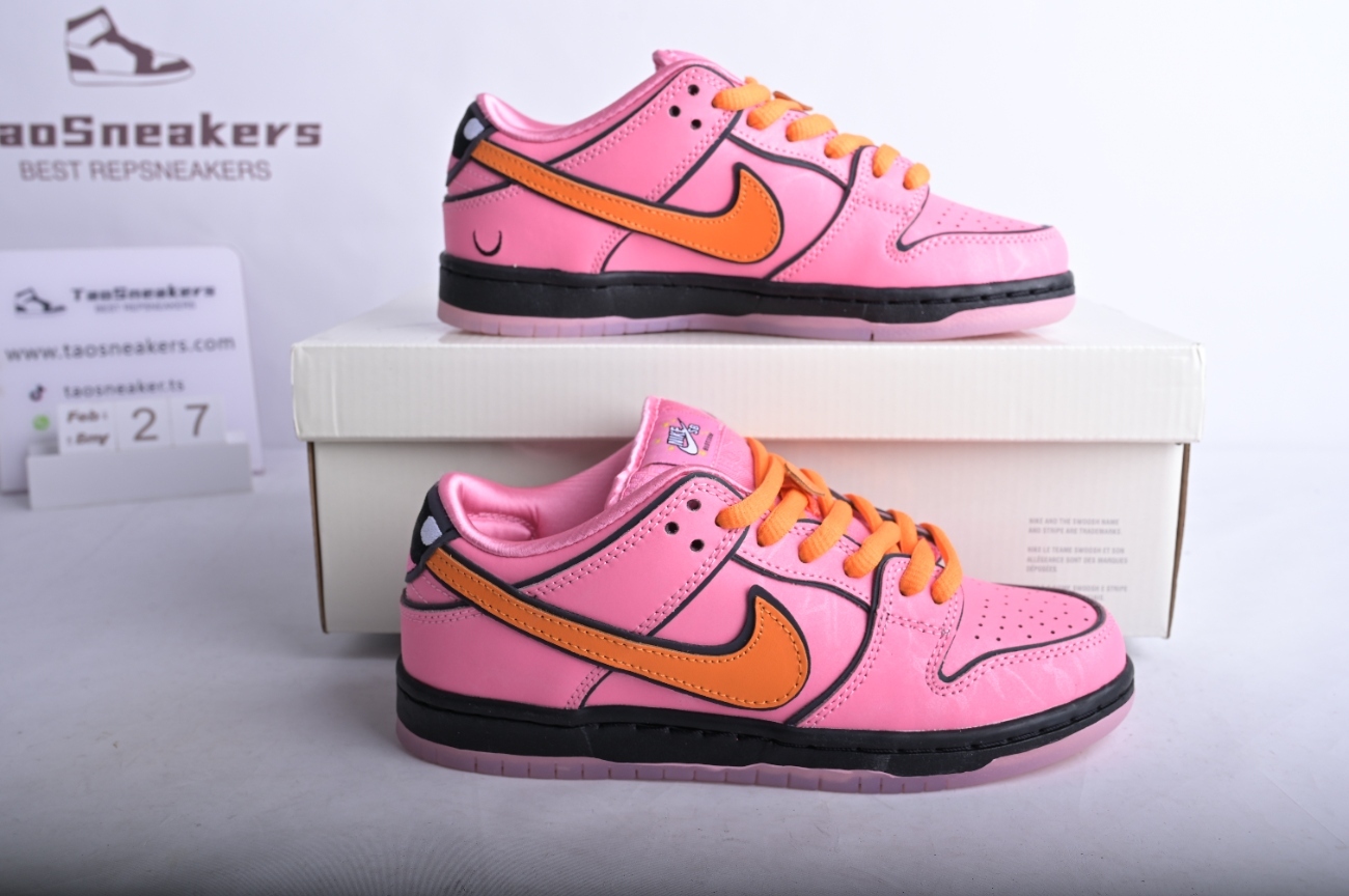 The Powerpuff Girls x Nk SB Dunk Low FD2631-600