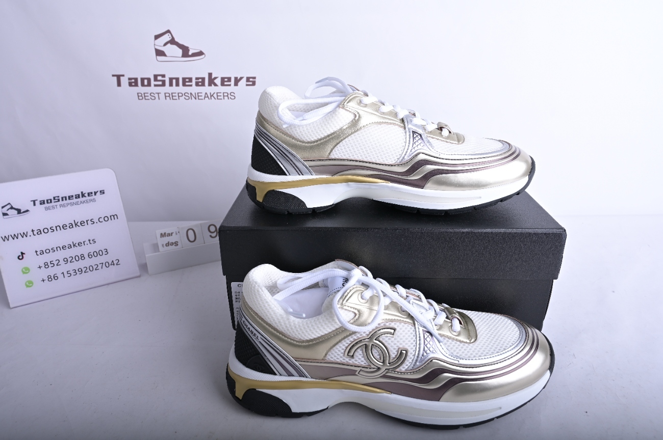 Chanel CC Runner Gold Laminate G39792 Y56368 K545