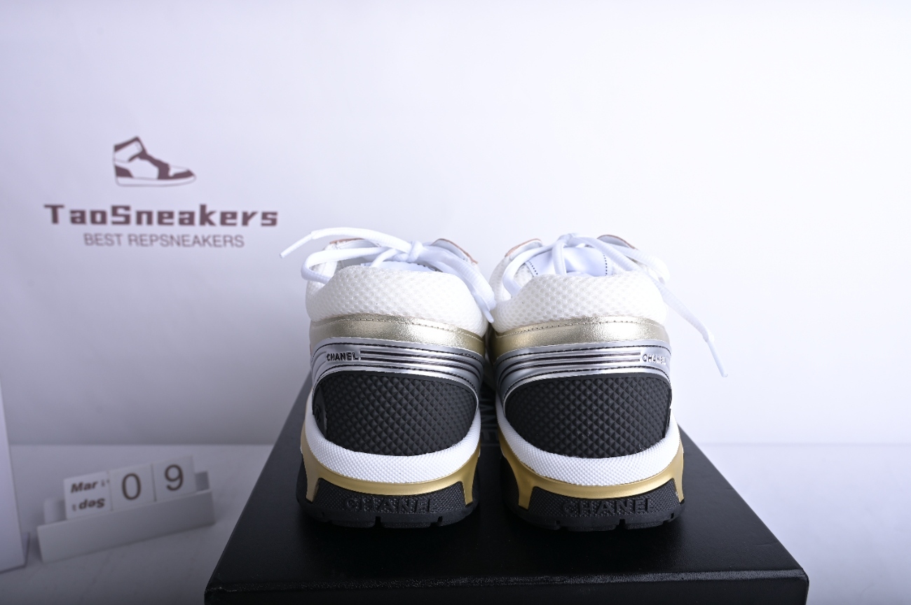 Chanel CC Runner Gold Laminate G39792 Y56368 K545