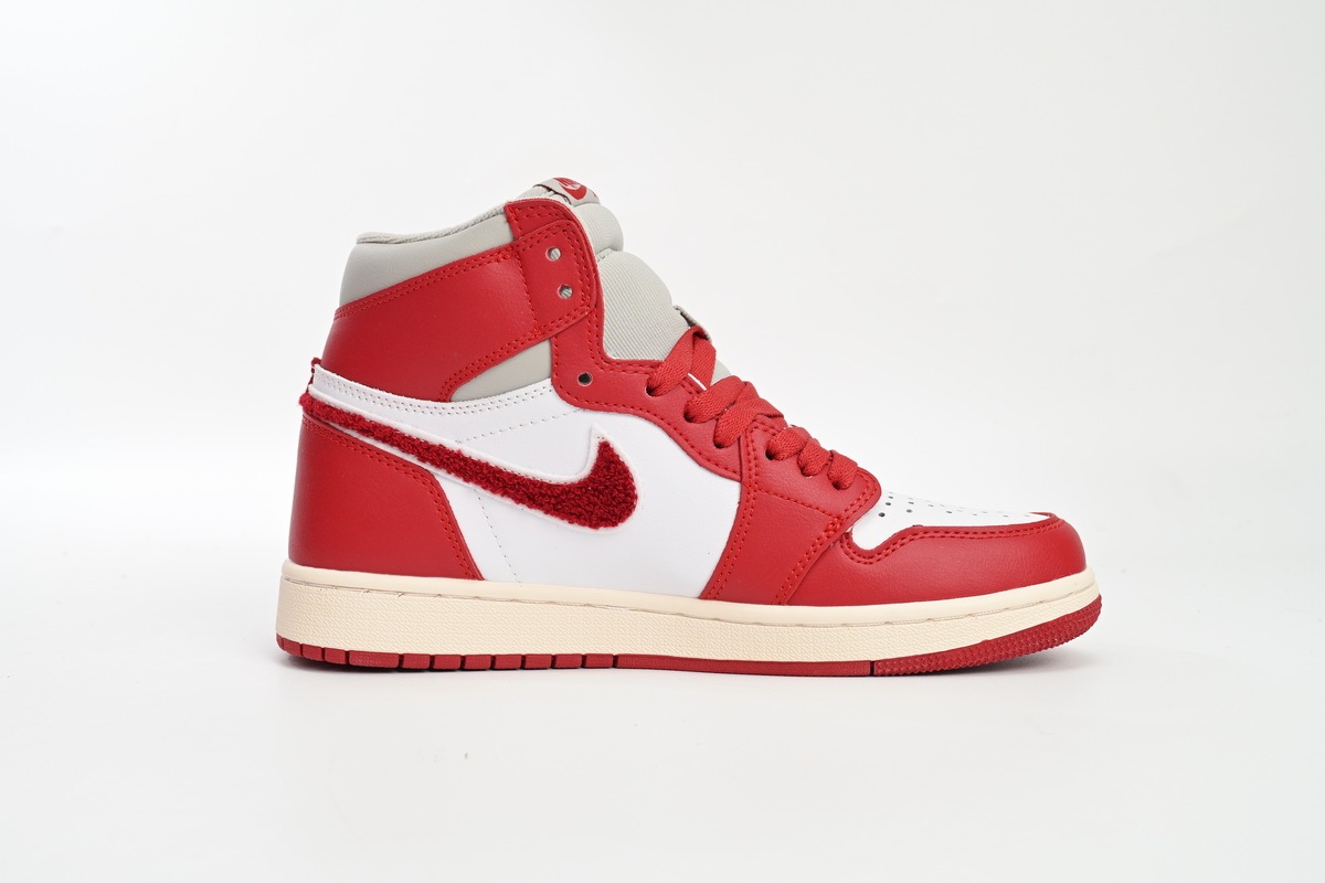Air Jordan 1 High OG WMNS “Chenille” DJ4891-061