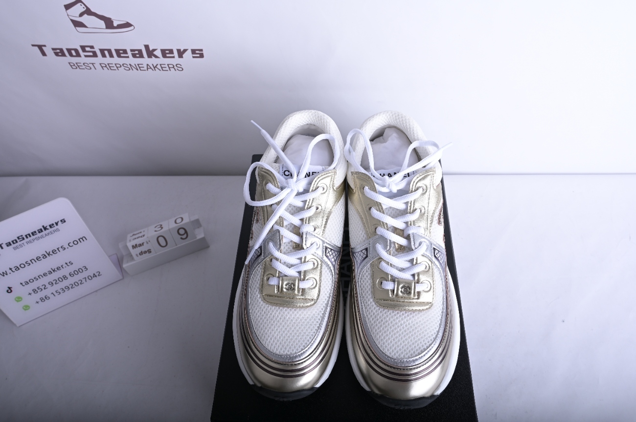 Chanel CC Runner Gold Laminate G39792 Y56368 K545
