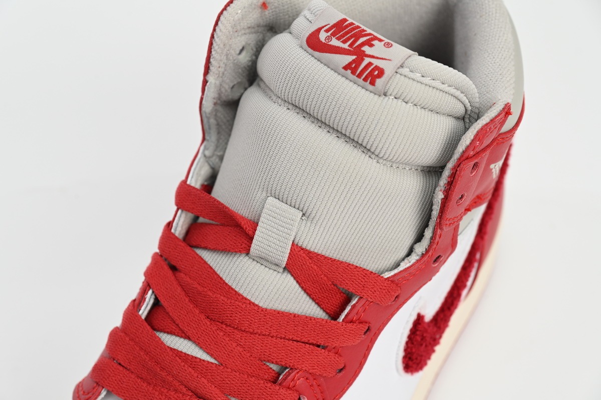Air Jordan 1 High OG WMNS “Chenille” DJ4891-061