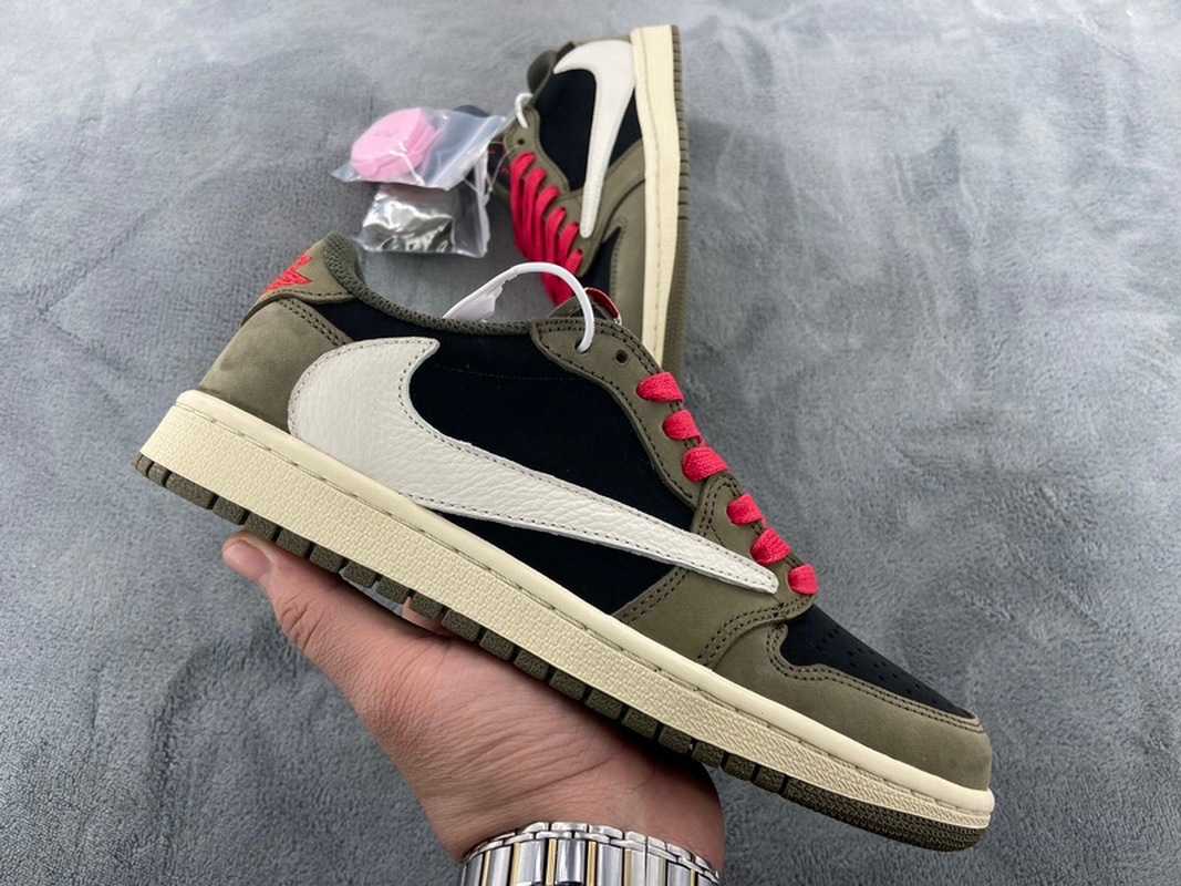 Travis Scott x Air Jordan 1 Low Dark Green DM7866-196