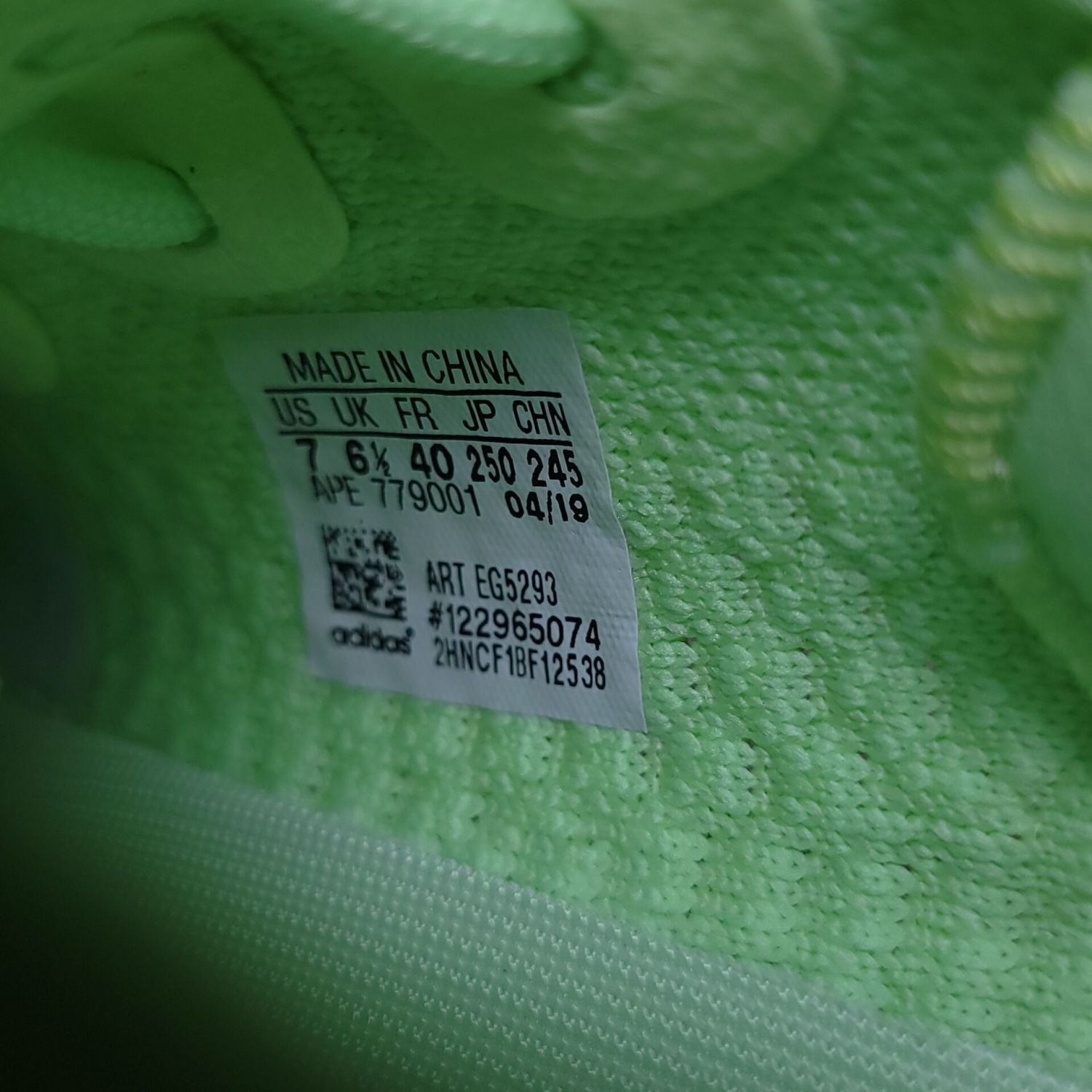 Adidas Yeezy Boost 350 V2 Glow In Dark GID EG5293