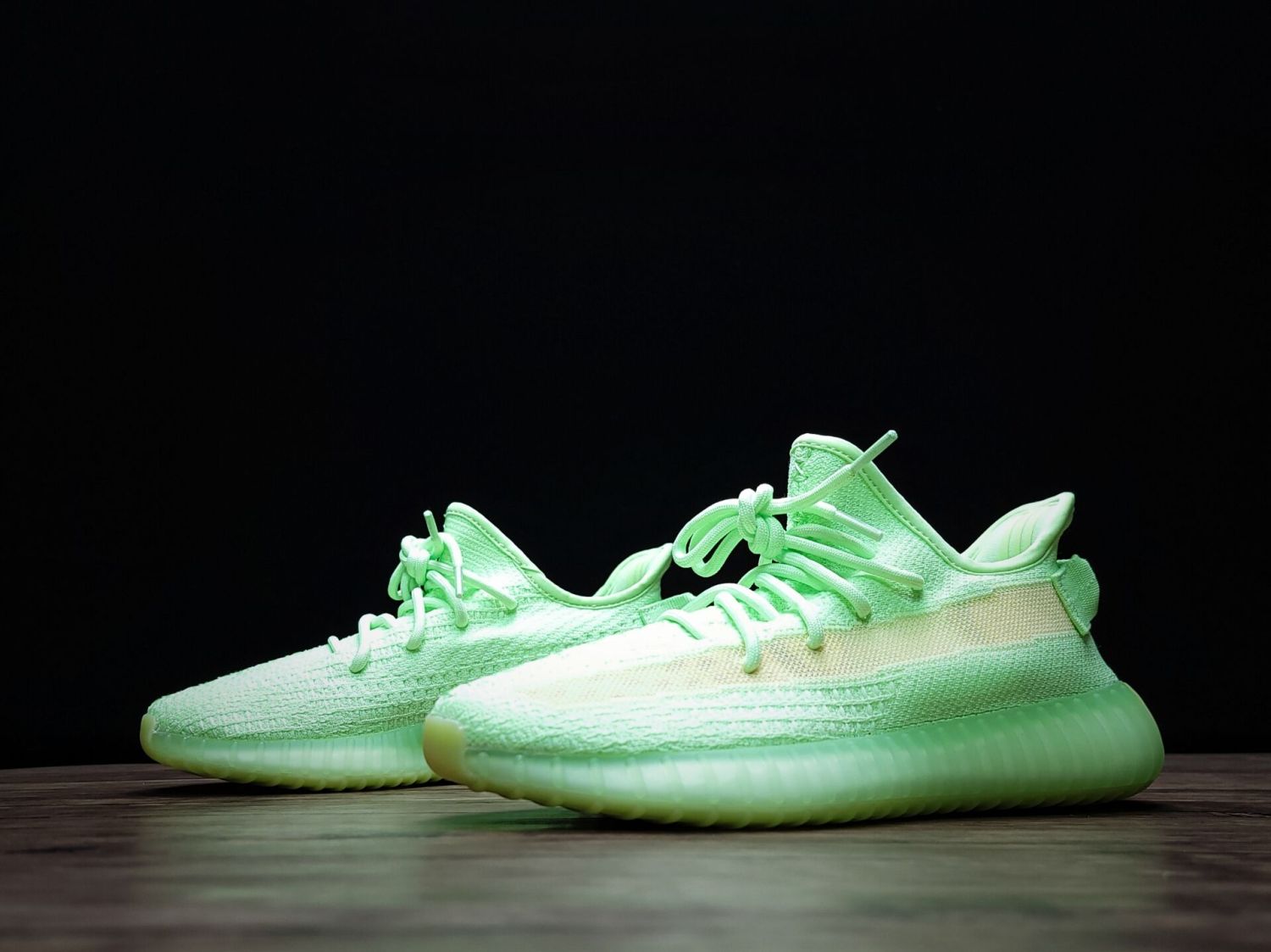 Adidas Yeezy Boost 350 V2 Glow In Dark GID EG5293