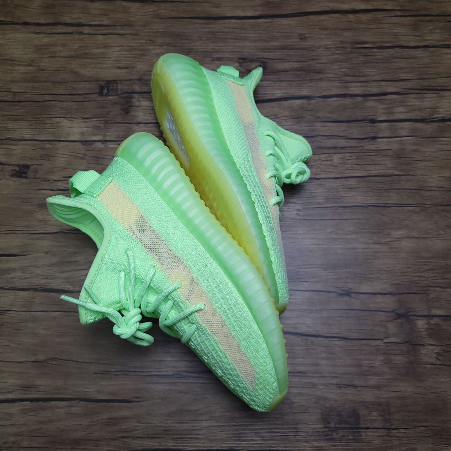 Adidas Yeezy Boost 350 V2 Glow In Dark GID EG5293