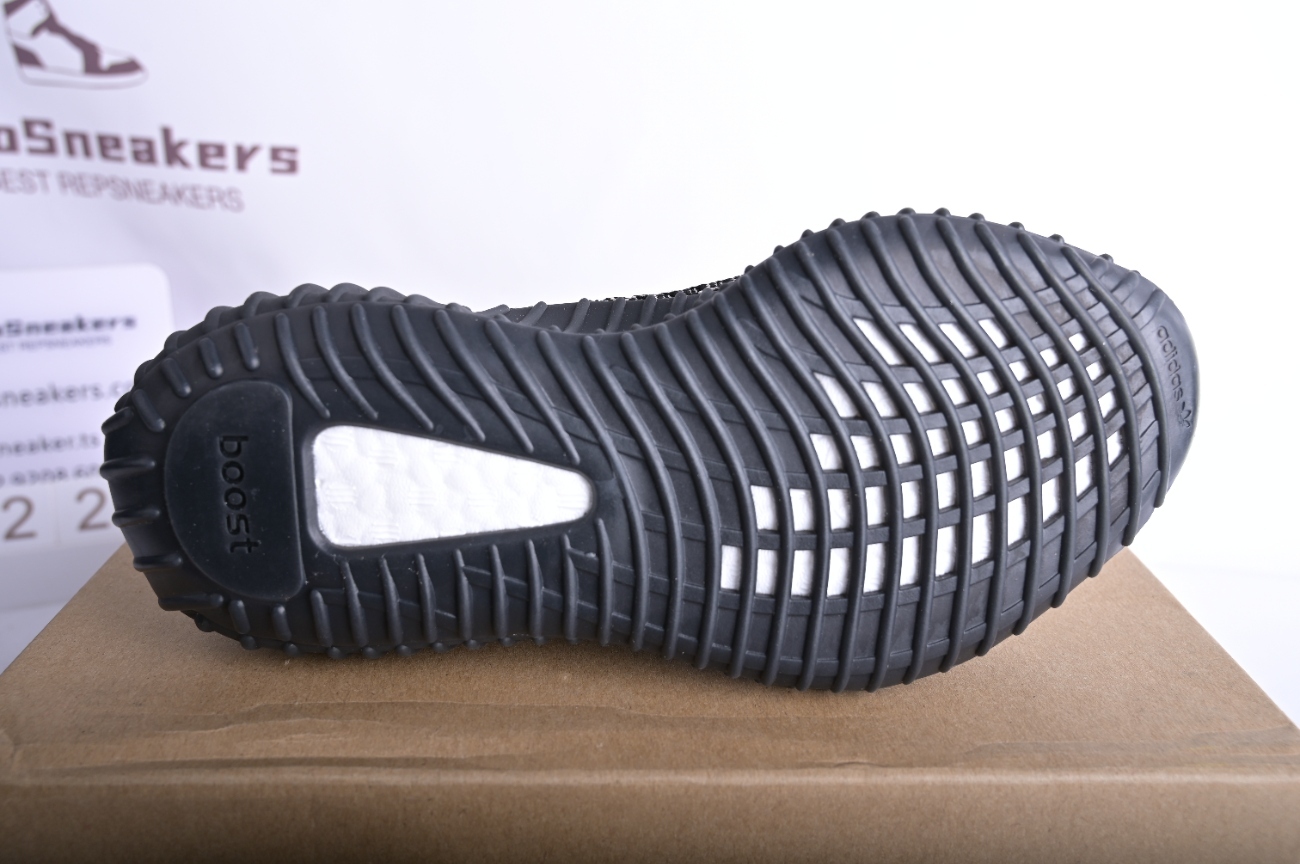 KID Yeezy 350