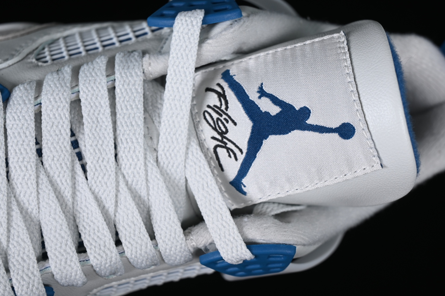 Air Jordan 4  Military Blue  FV5029-141