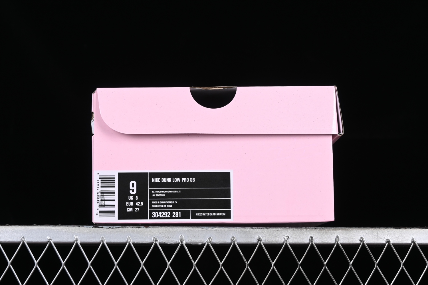 Nike SB Dunk Low “Hunter Reese Forbes” 304292-281