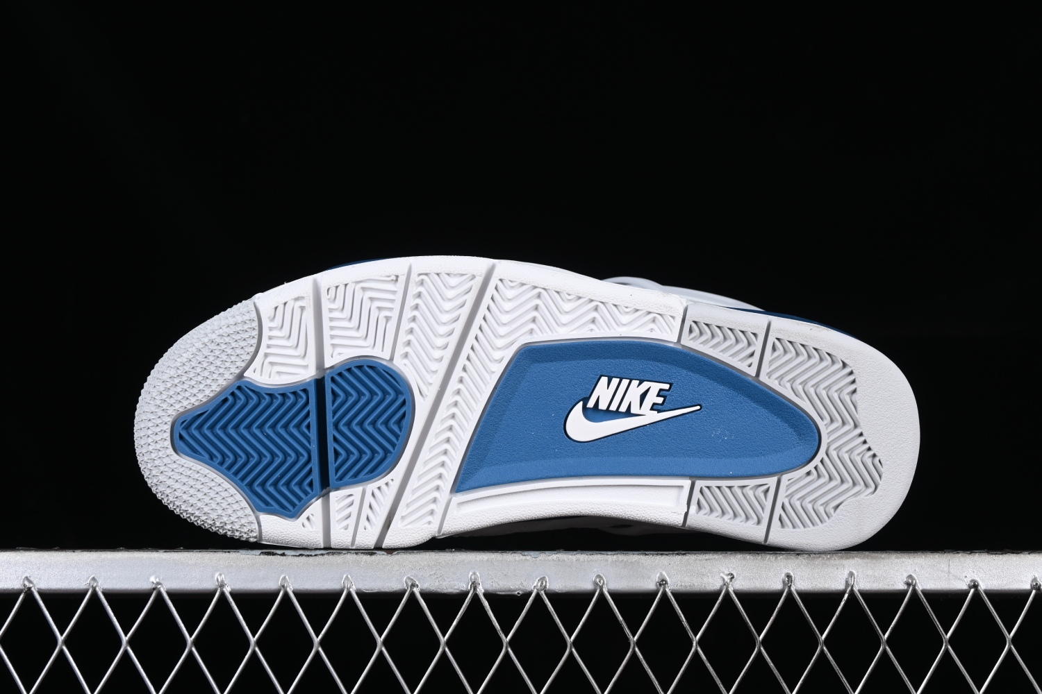 Air Jordan 4  Military Blue  FV5029-141