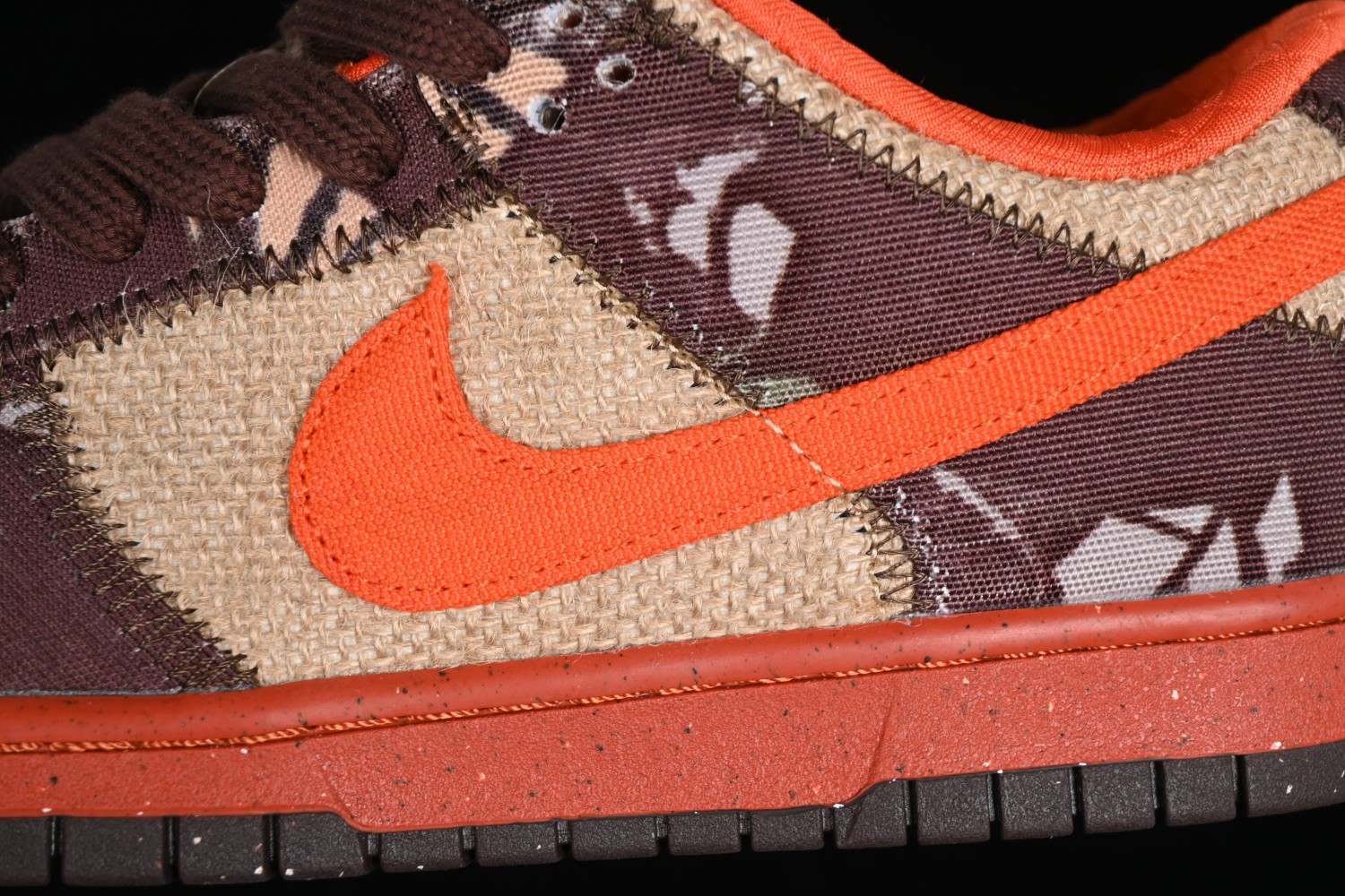 Nike SB Dunk Low “Hunter Reese Forbes” 304292-281