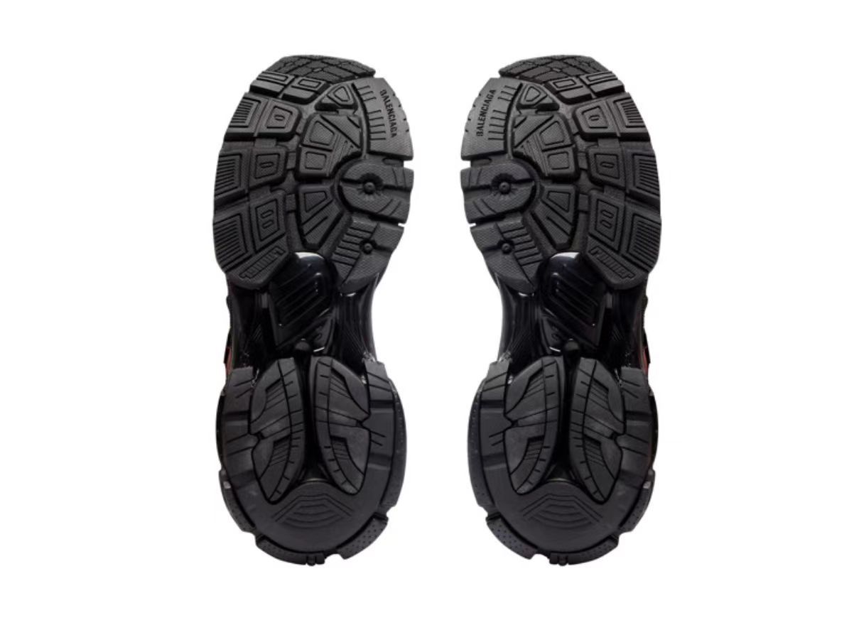 Bal**ciaga Runner Graffiti Black Red 677403W3RBQ1060