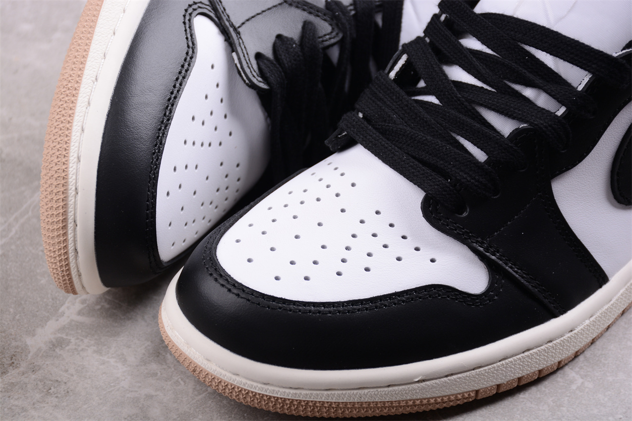 Jordan 1 Retro High OG Latte (Women