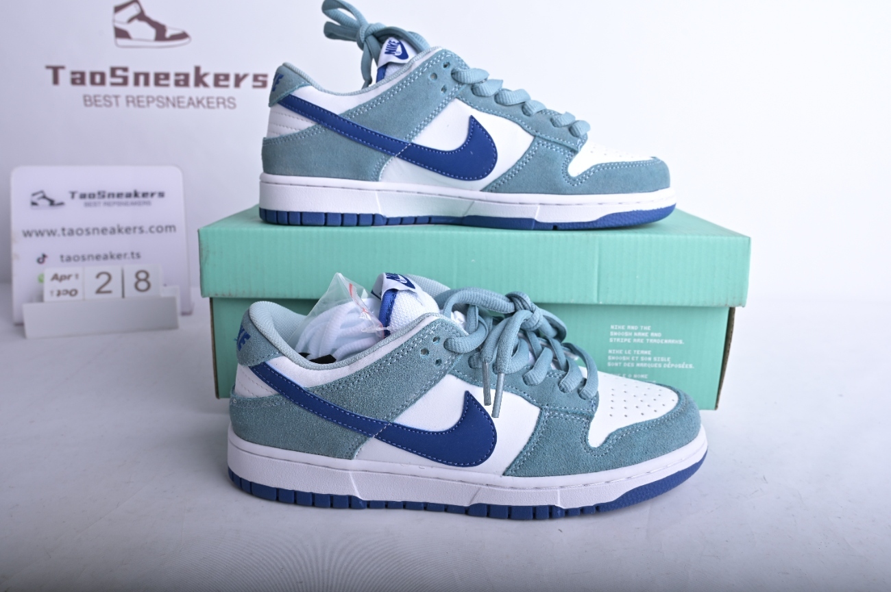 Nike SB Dunk Low 854866-009