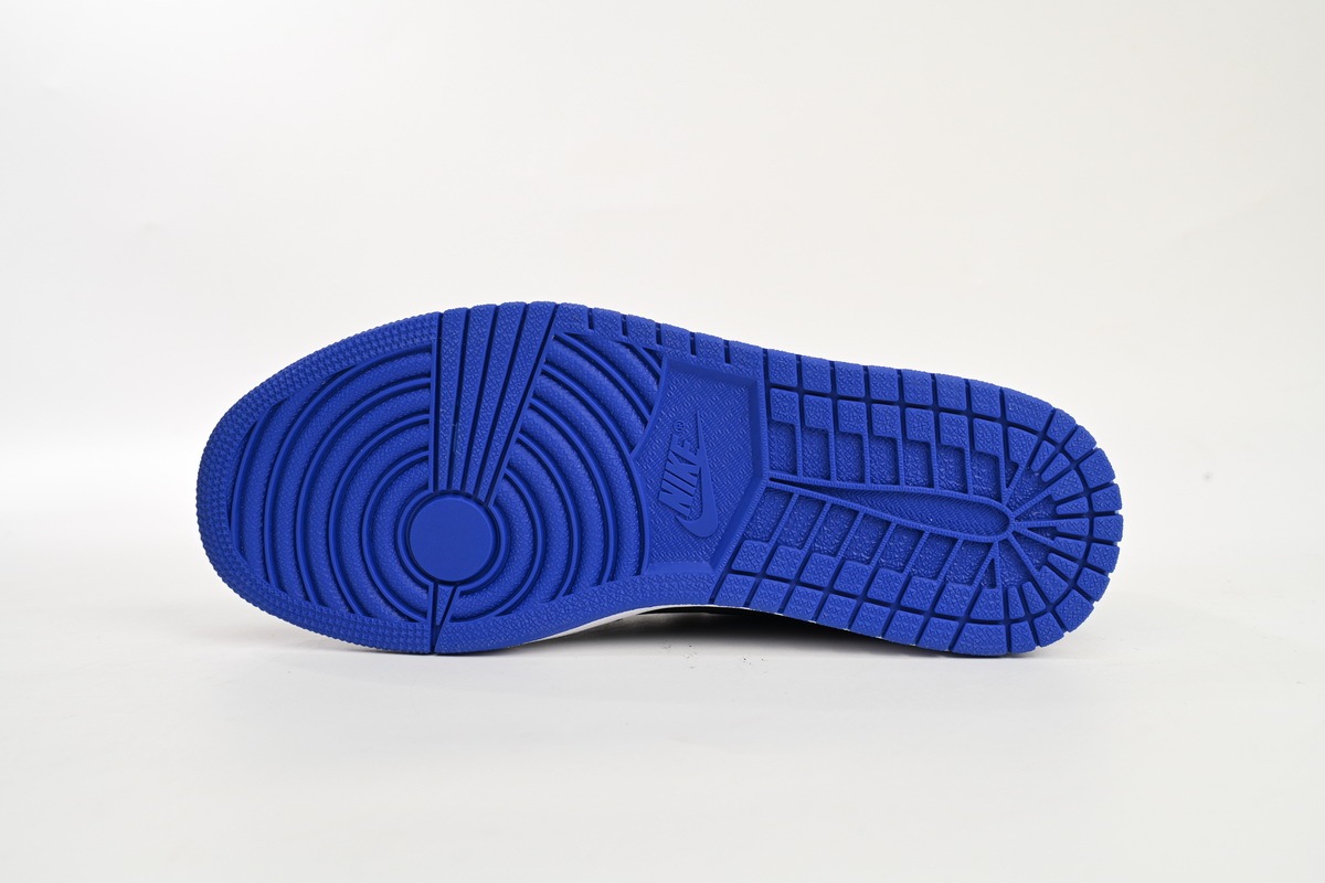 Air Jordan 1 Satin “Royal” 921193-007