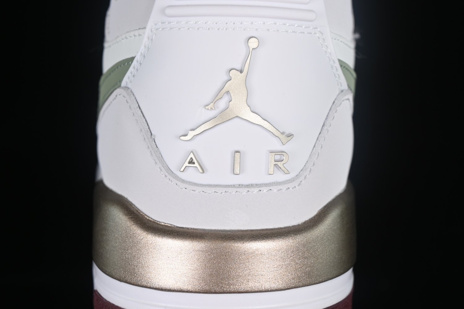 Air Jordan Legacy 312 HF0745 131
