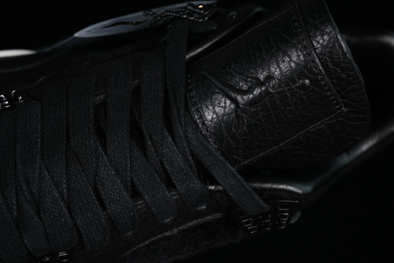Air Jordan 4 black snake 819139-010
