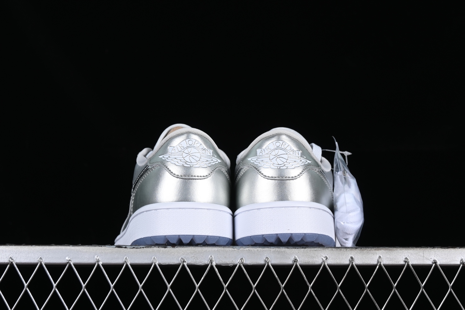 Jordan 1 Retro Low Golf Gift Giving Pack FD6848-001