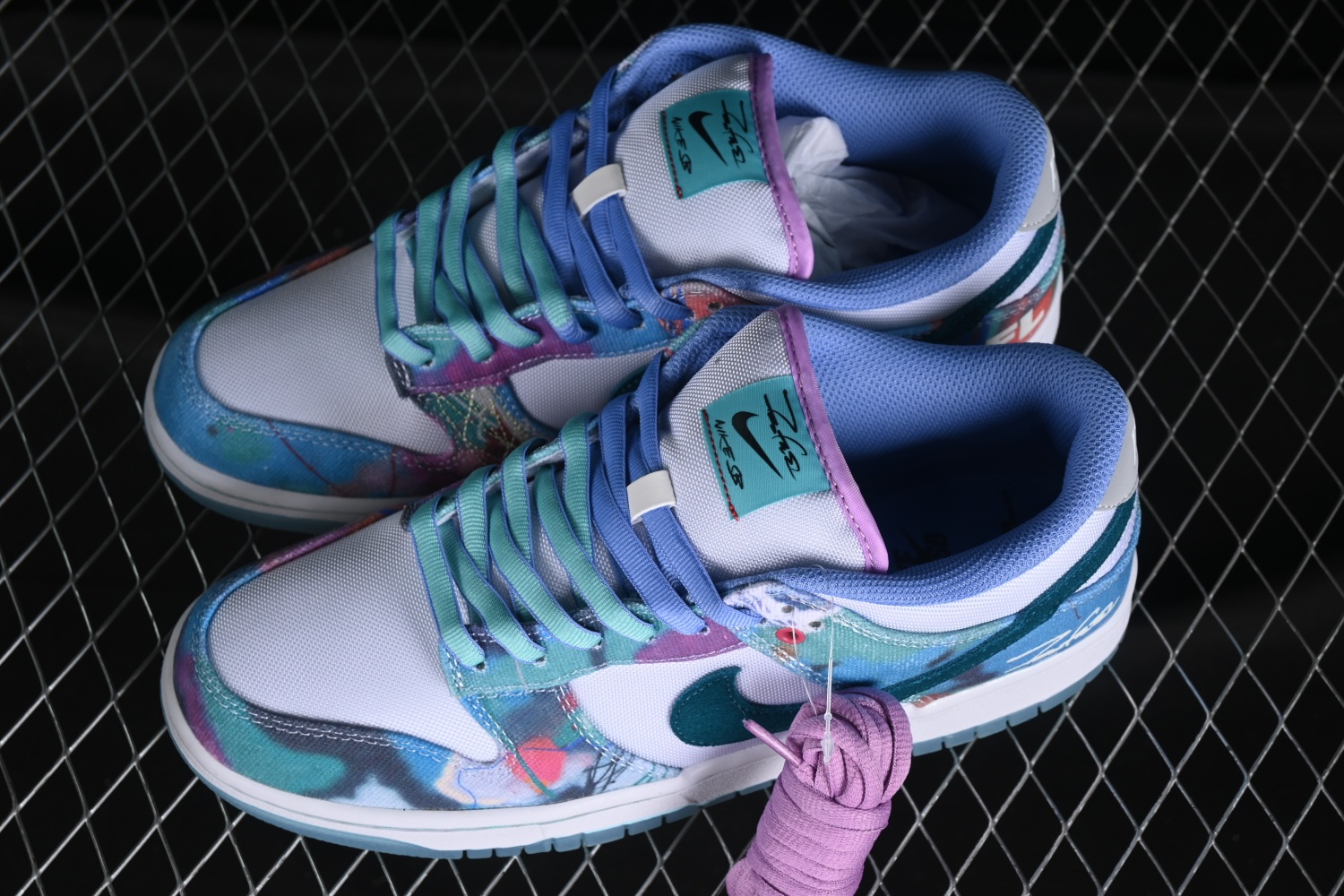 Nike SB Dunk Low Futura Laboratories Bleached Aqua HF6061-400