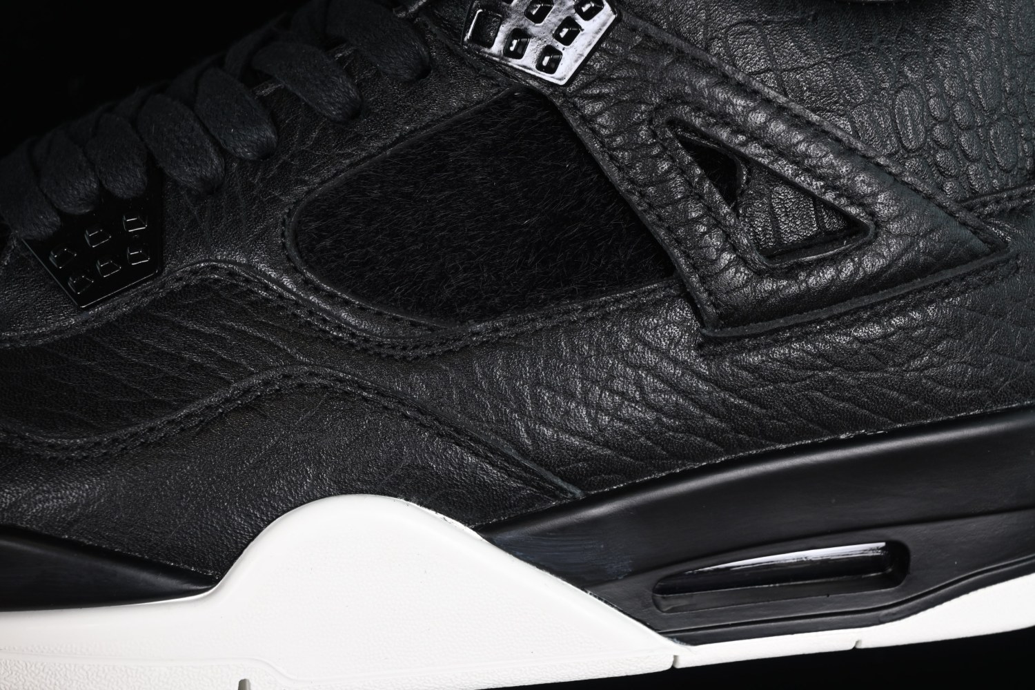 Air Jordan 4 black snake 819139-010