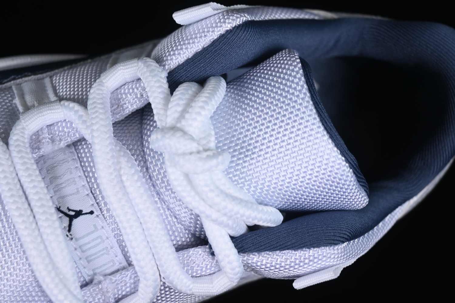 Jordan 11 Retro Low Midnight Navy (2024) FV5104 104