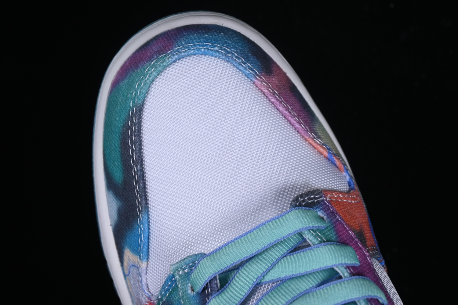 Nike SB Dunk Low Futura Laboratories Bleached Aqua HF6061-400