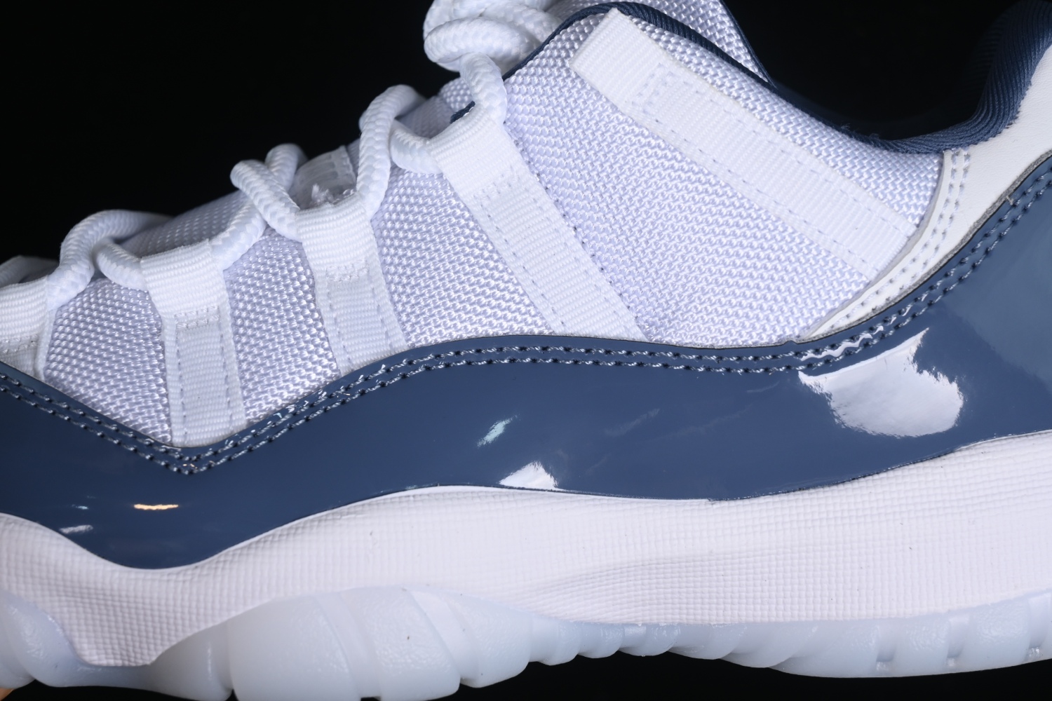 Jordan 11 Retro Low Midnight Navy (2024) FV5104 104