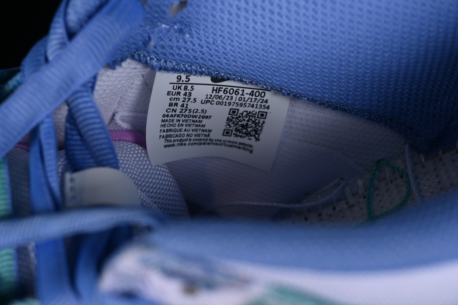 Nike SB Dunk Low Futura Laboratories Bleached Aqua HF6061-400