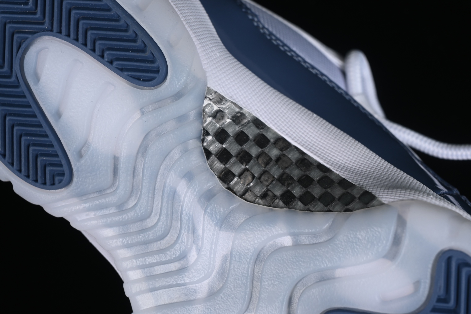 Jordan 11 Retro Low Midnight Navy (2024) FV5104 104