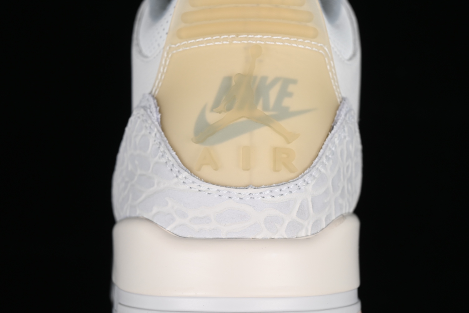 Air Jordan 3  Craft Ivory FJ9479-100